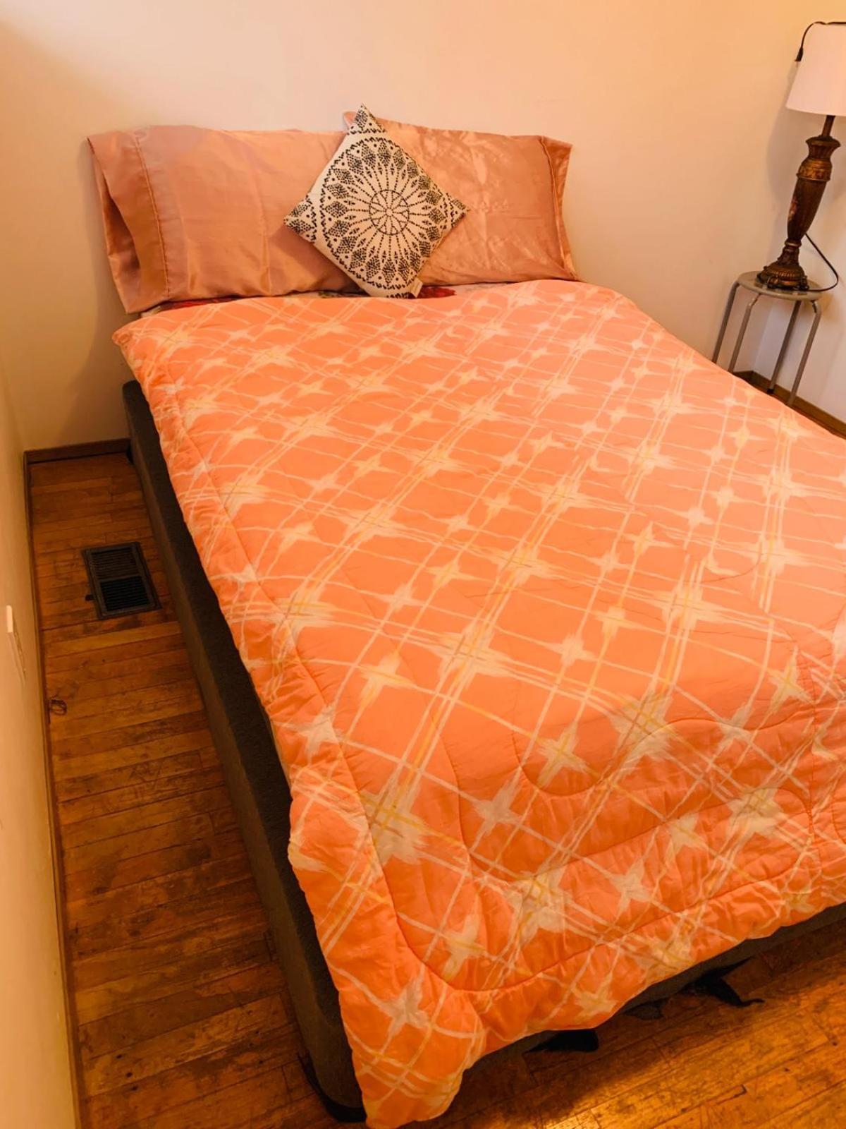 Cosy Romantic Stay In Surrey- Walking Distance From Guildford Town Centre Экстерьер фото