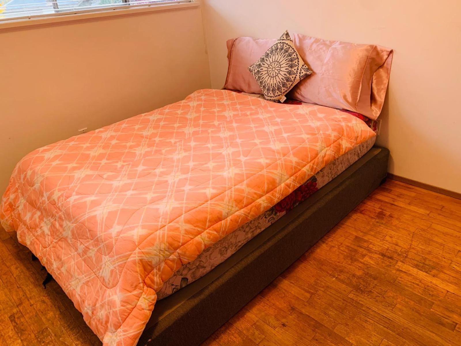 Cosy Romantic Stay In Surrey- Walking Distance From Guildford Town Centre Экстерьер фото